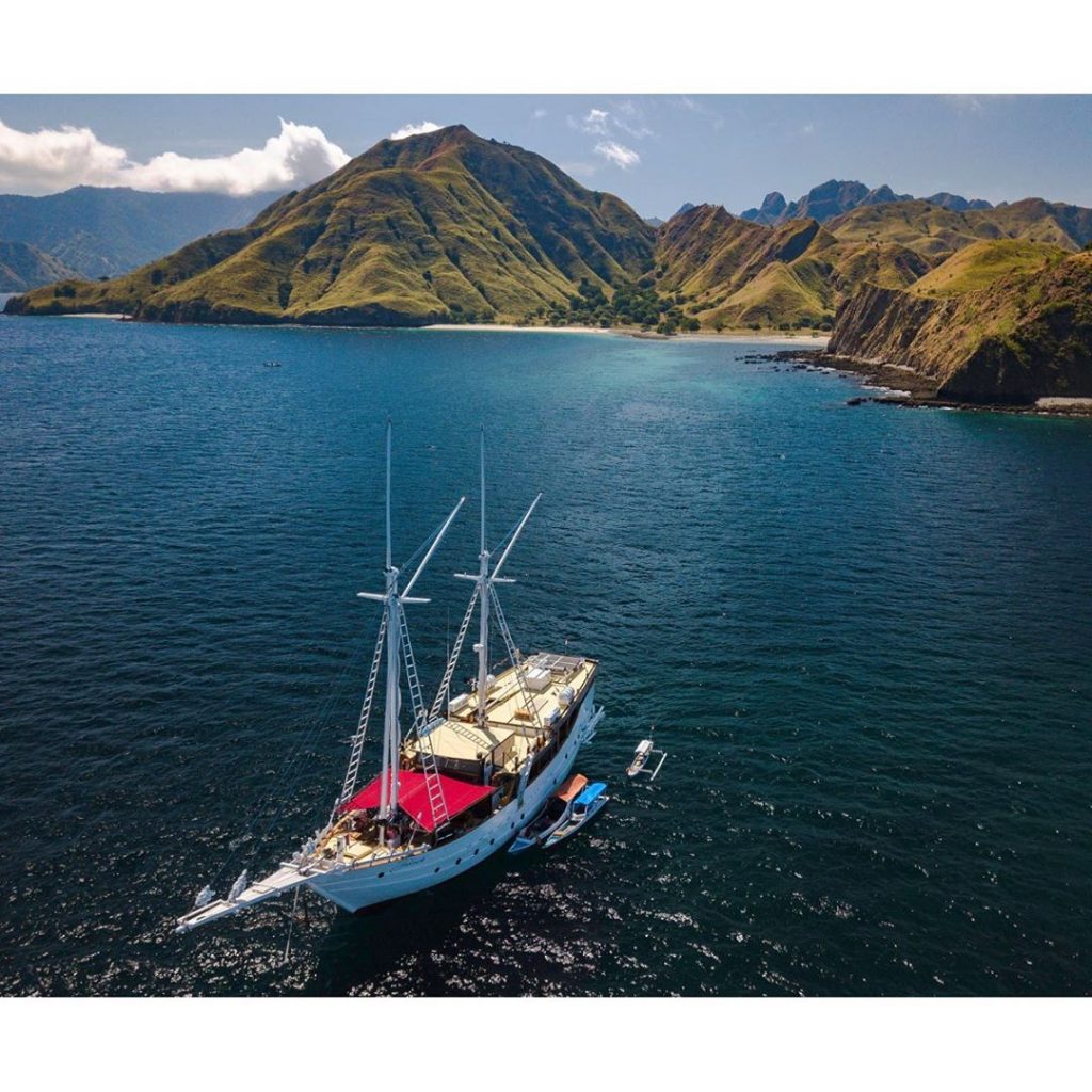How Much Do We Need to Save for Komodo Liveaboard Budget Trip?