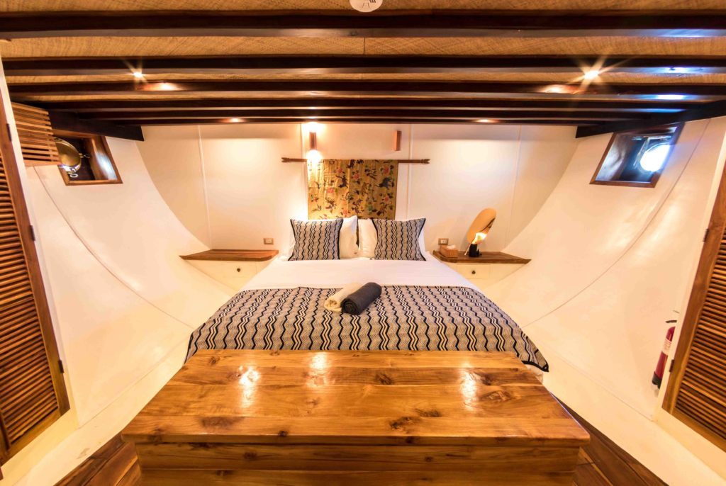 main bedrom magia 2 yacht | Hello Flores